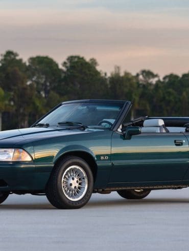 1990-ford-mustang-gt-convertible-7-up-editio